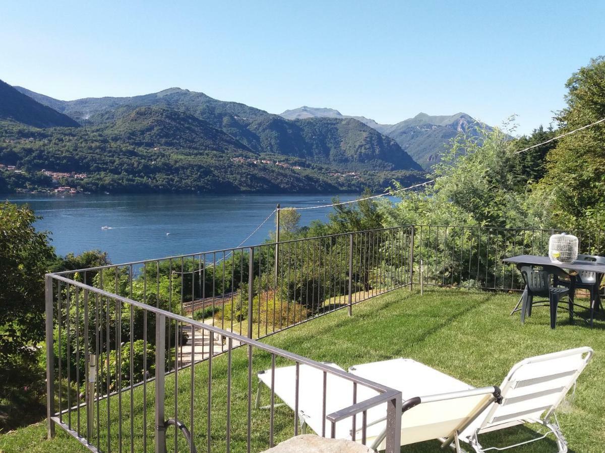 Lago D'Orta Appartamento Con Vista Pettenasco Buitenkant foto